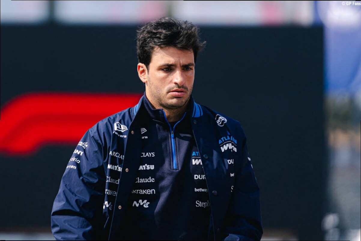 F1 star 'in Williams negotiations' as Carlos Sainz's future remains uncertain