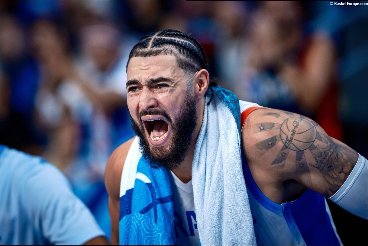 Anadolu Efes : Isaïa Cordinier et Georgios Papagiannis toujours convalescents
