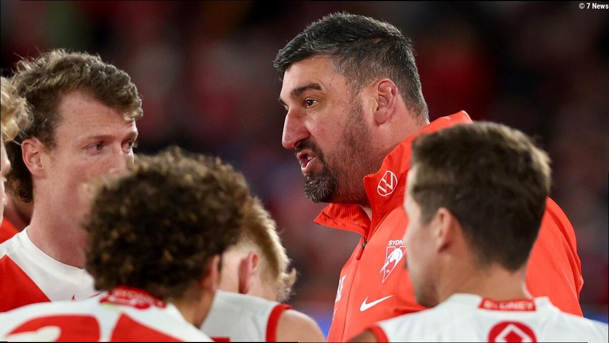 Sydney assistant Mark McVeigh expected to leave immediately if handed Essendon coach job