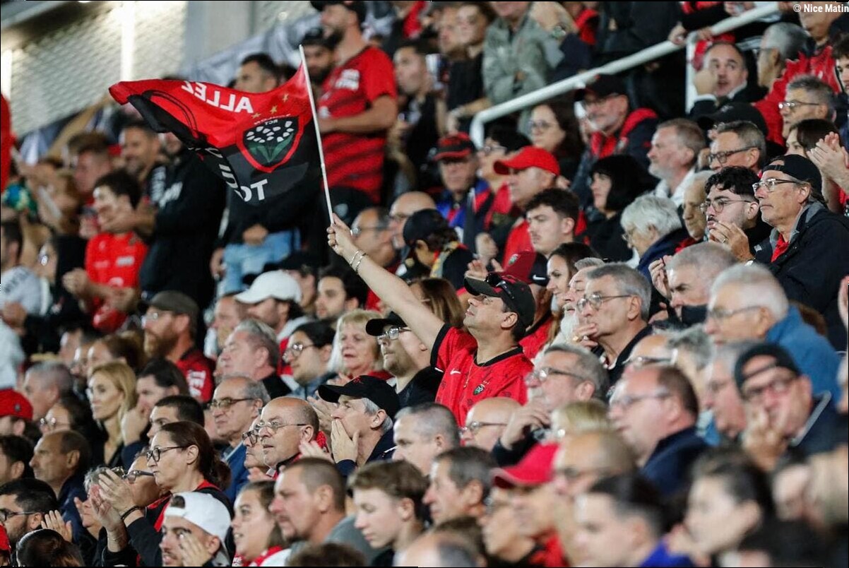 « Il leur fallait une chanson de supporters » : après onze ans dans un tiroir, cet artiste toulonnais sort son chant pour le 