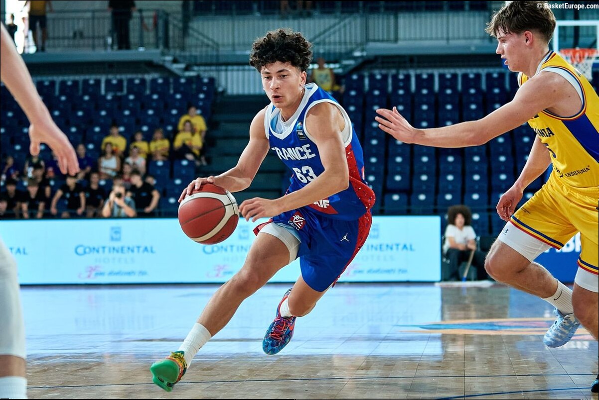 EuroBasket U16 : La France se qualifie haut la main pour les demi-finales