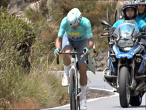 Diego Camargo se luce en la etapa reina de la Vuelta a Colombia y se viste de lÃ­der en el Alto del SifÃ³n