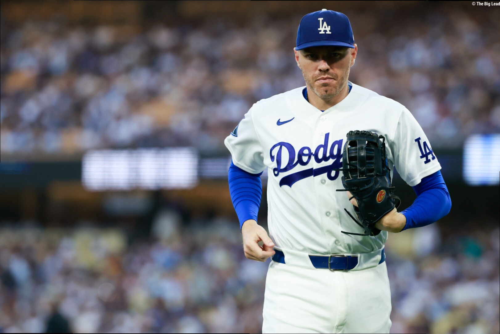 Dodgers announce Freddie Freeman update after alarming exit in Royals game