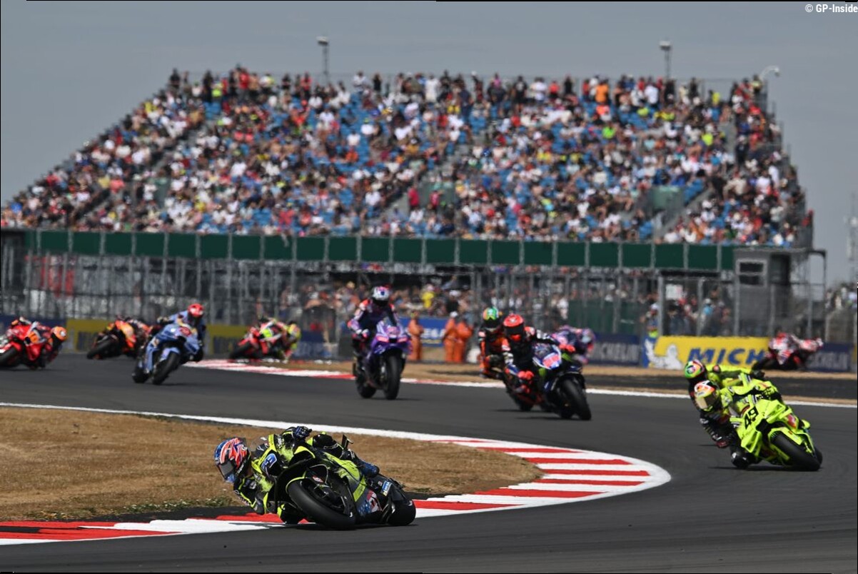 Ogura revient sur sa chute de Silverstone : « Un peu plus d'angle avec la même pression de frein »
