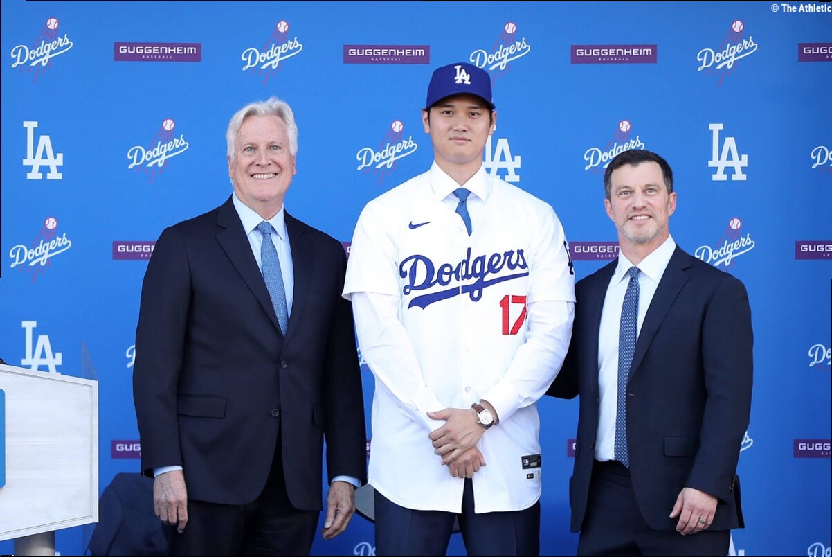 Shohei Ohtani would not exercise "key man" opt-out clause if Mark Walter sells Dodgers: source