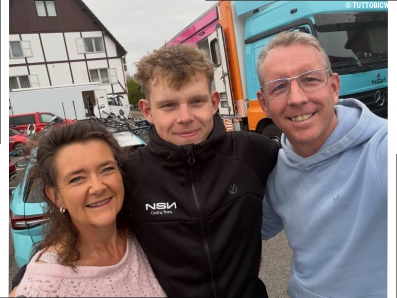 CIAO FINLAY.«GRAZIE PER L'AFFETTO. SE NEI PROSSIMI GIORNI USCIRETE IN BICICLETTA, PENSATE A AGGANCIATE I PEDALI»
