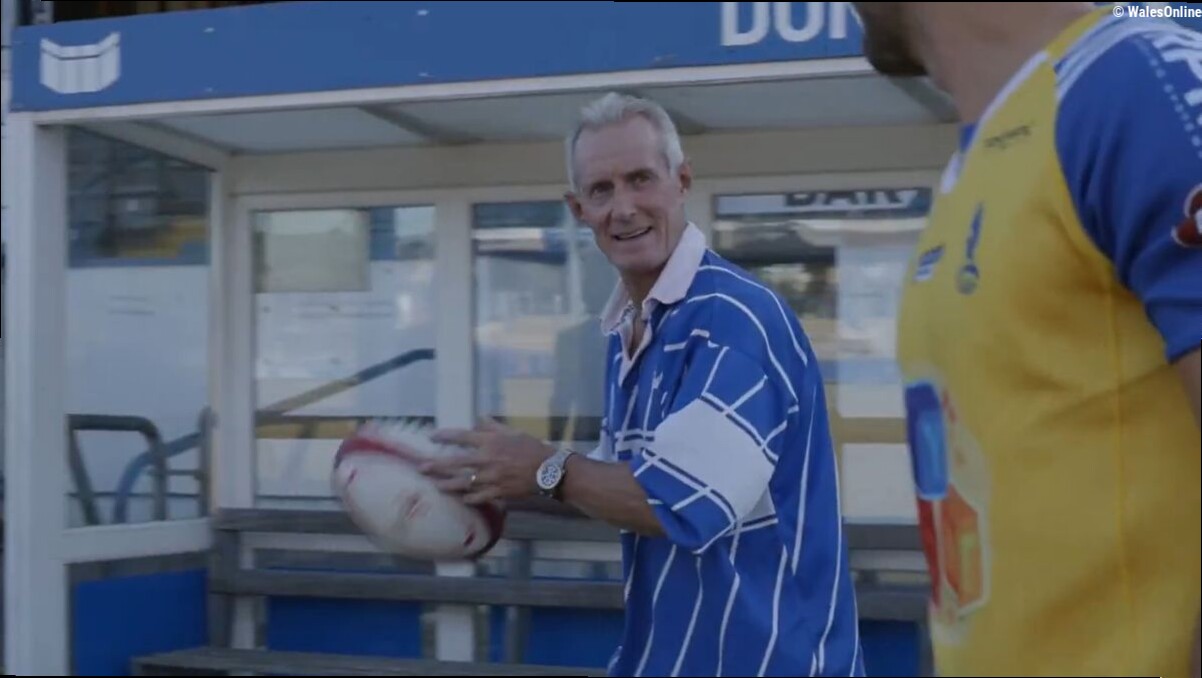 Rob Howley turns up at Welsh club and coaches ex-Wales star's son