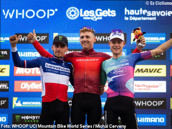 Sina Frei y Adrien Boichis refuerzan su liderato en la Copa del Mundo XCC de Les Gets