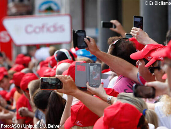 La Vuelta limita acceso a los ciclistas a la influencer Erola Jons y pide que adapte el tono