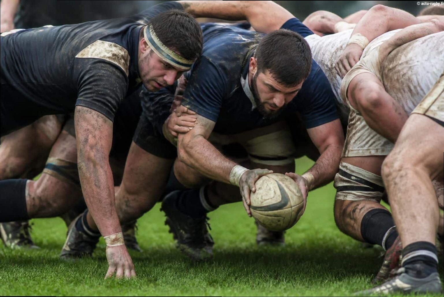 La synergie biomécanique indispensable entre le talonneur et son pilier gauche à l'introduction du ballon
