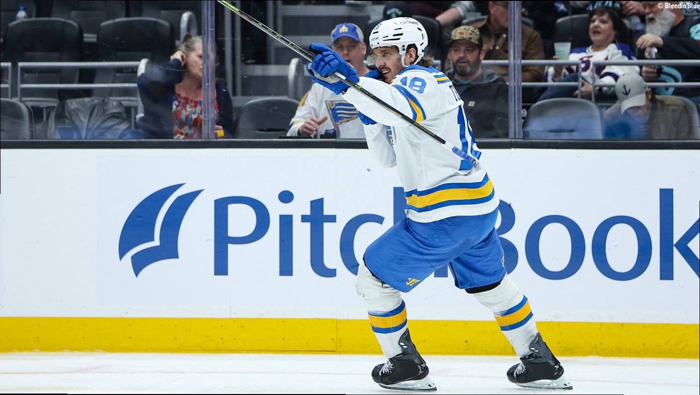 Four Central Division centers are ahead of Thomas in recent ranking