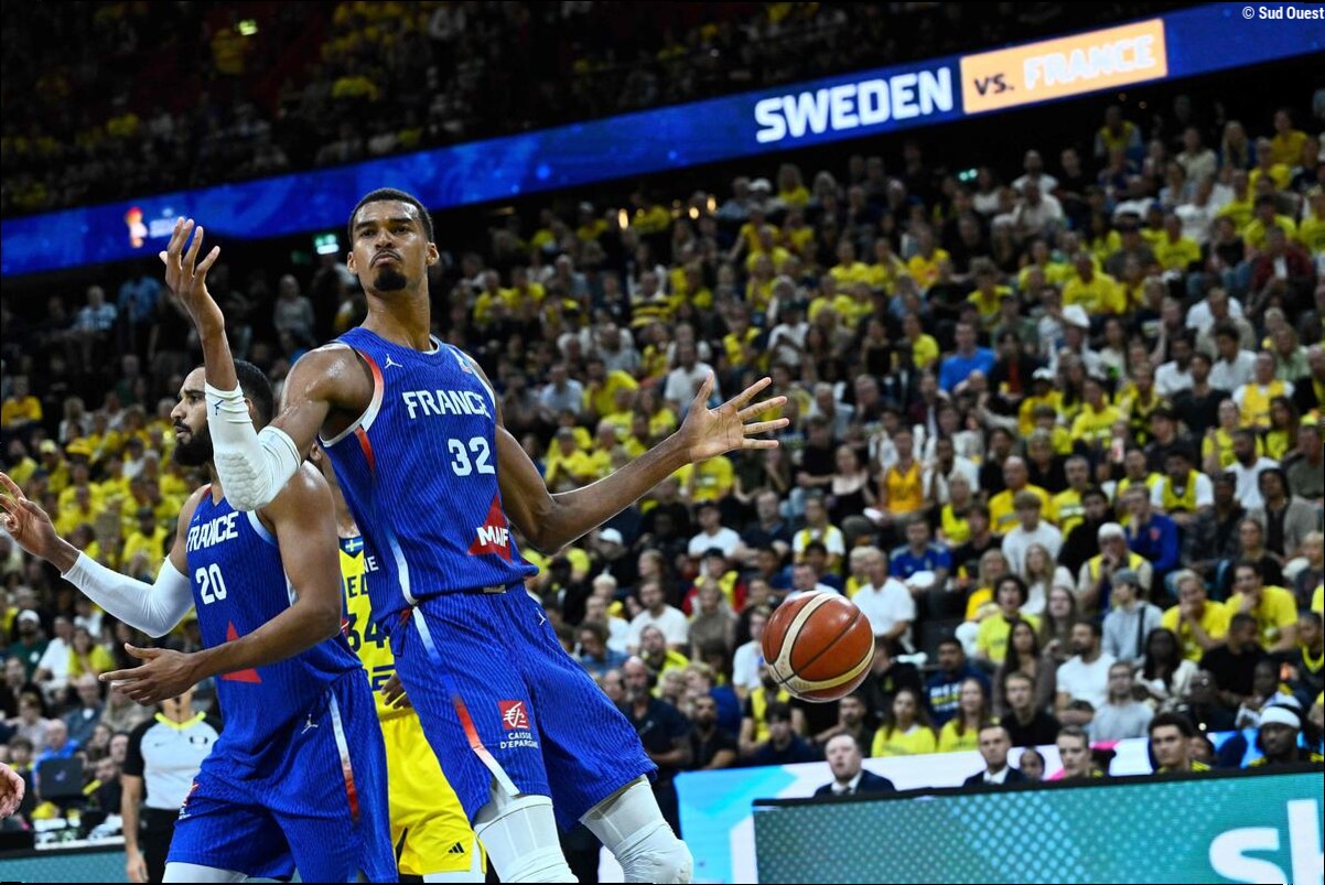 Basket : les Bleus battent la Suède dans la douleur mais se rapprochent du Mondial au Qatar