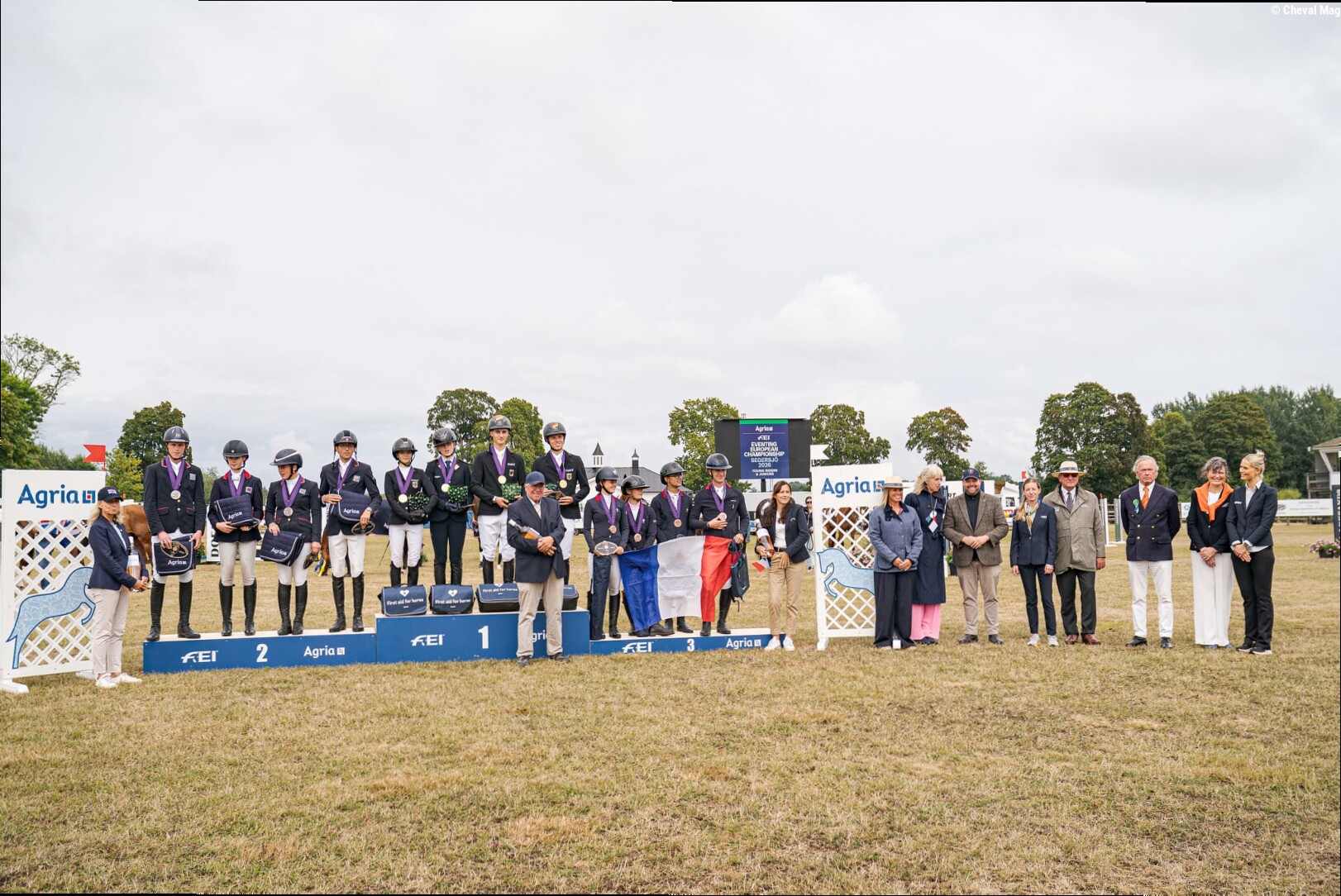Le bronze européen pour les Jeunes cavaliers français en concours complet