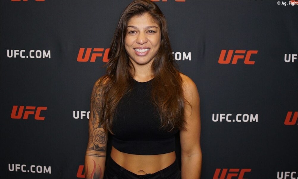 Mãe não gestante, ex-lutadora do UFC explica processo de amamentação; entenda