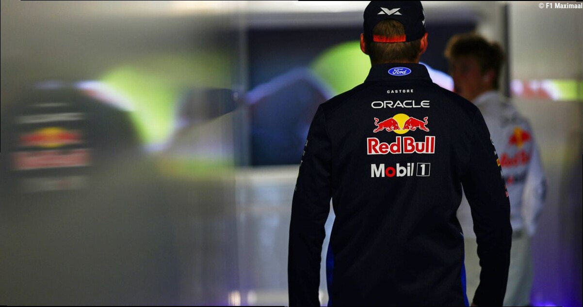 Verstappen blijft onderwerp van gesprek ondanks lange deal: "Dat zegt niet alles"