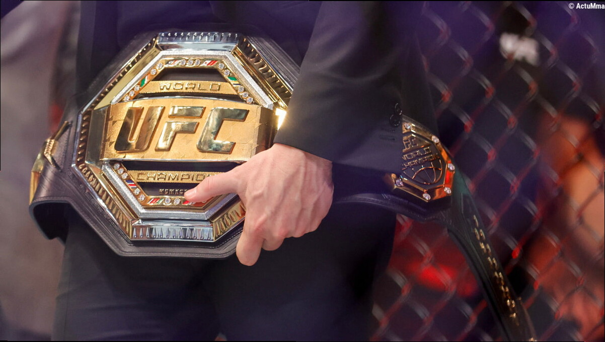 Un ancien double champion du KSW qui a battu Dricus Du Plessis signe à l'UFC !