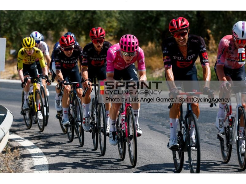 VUELTA. BRENNER BEFFA BUITRAGO A SIERRA DE LA PANDERA. MAS GUADAGNA SU ROGLIC