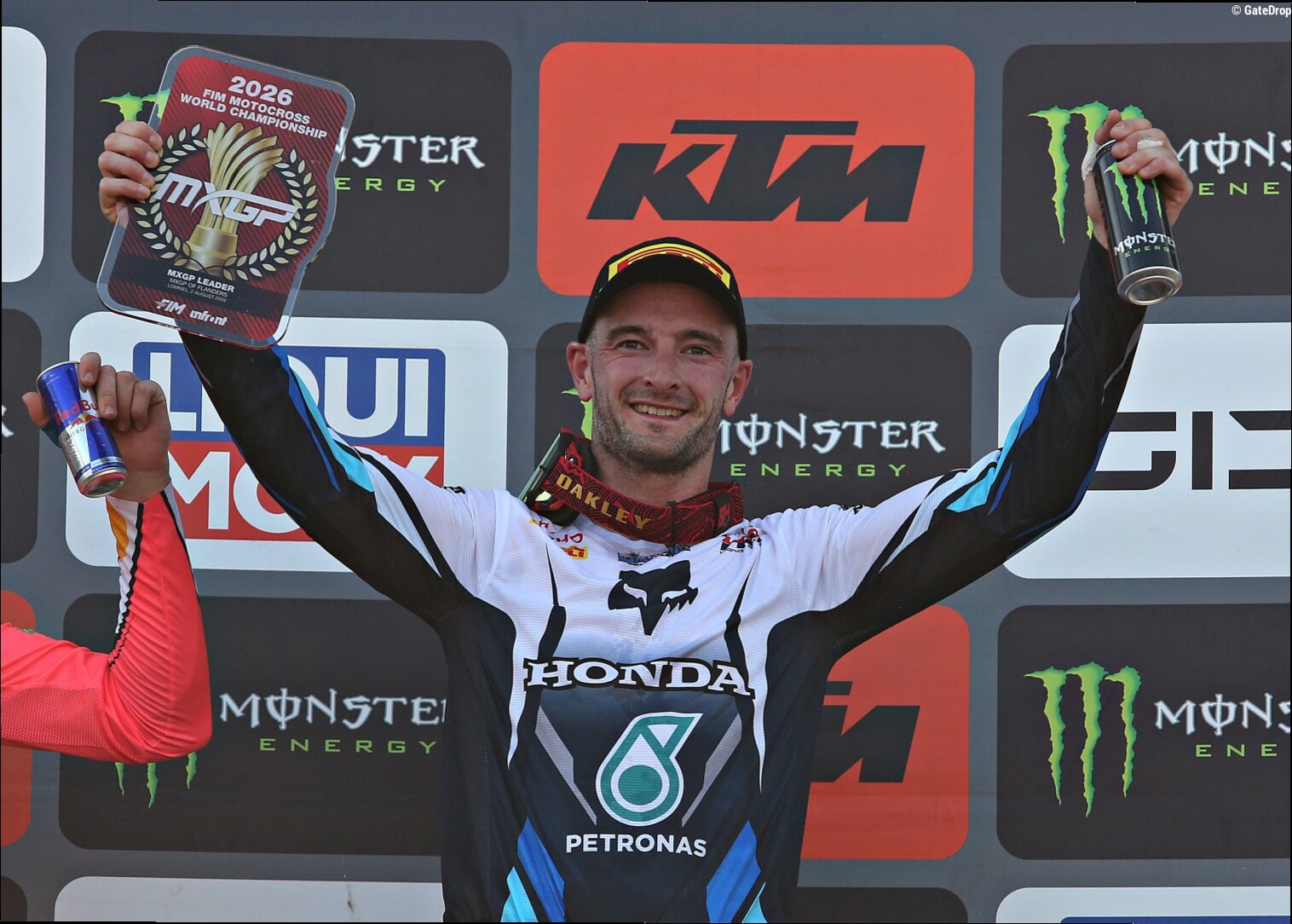 Jeffrey Herlings wins 2026 MXGP title and joins Joel Robert on six world titles!