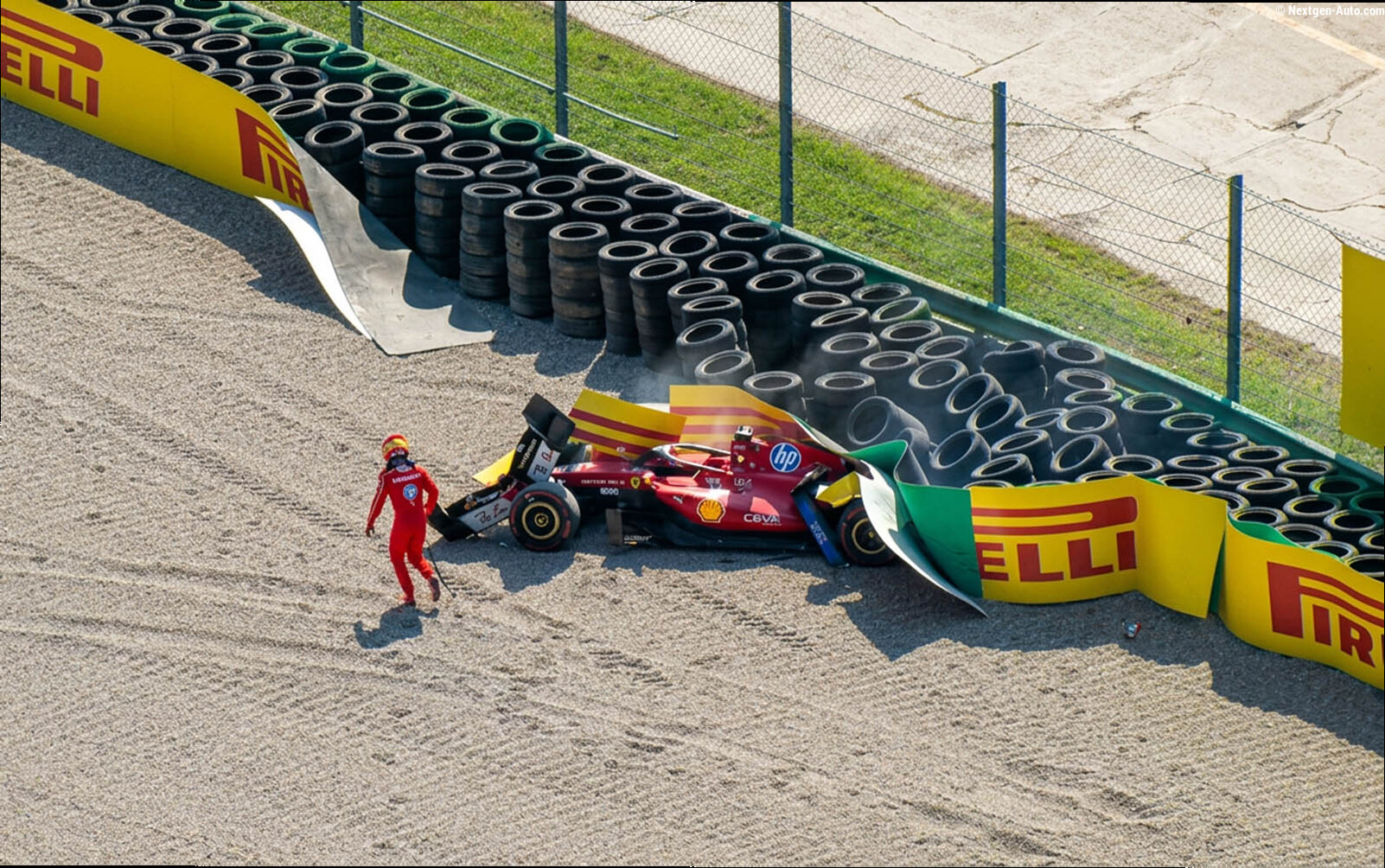 Enorme crash de Leclerc à Monza, drapeau rouge au GP d'Italie (+ vidéo)