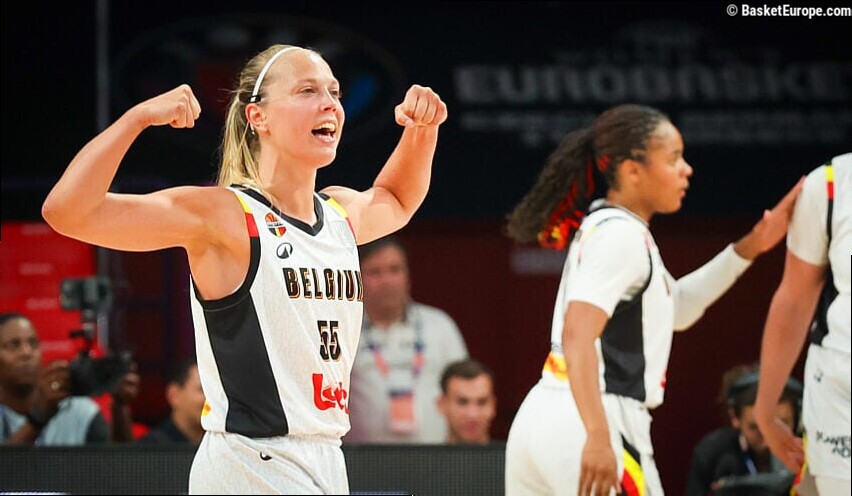 Julie Allemand, meilleure passeuse de l'histoire de la Coupe du monde