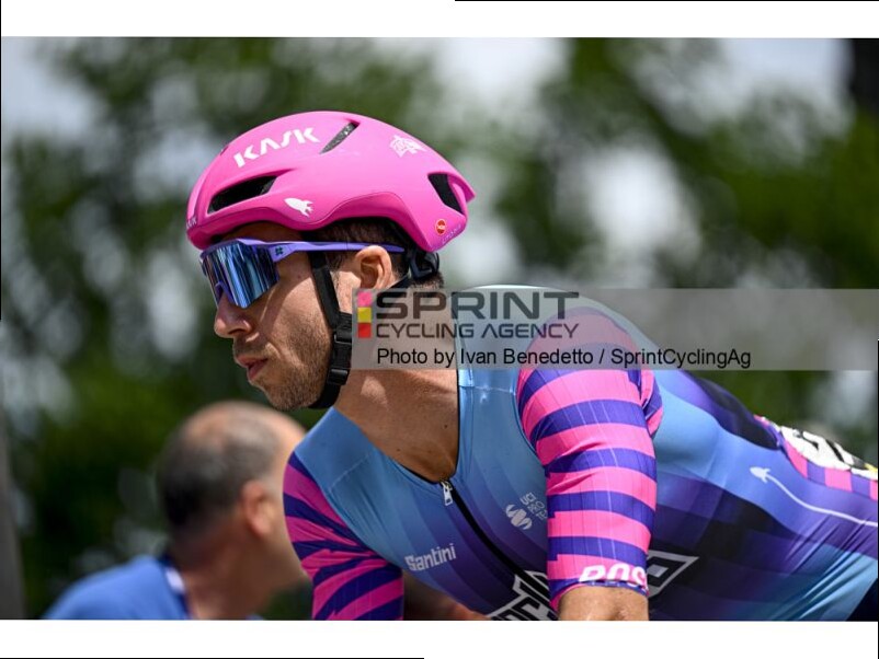 UNIBET ROSE ROCKETS, GROENEWEGEN INVESTITO DA UN MOTOCICLISTA: STRAPPO MUSCOLARE PER L'OLANDESE