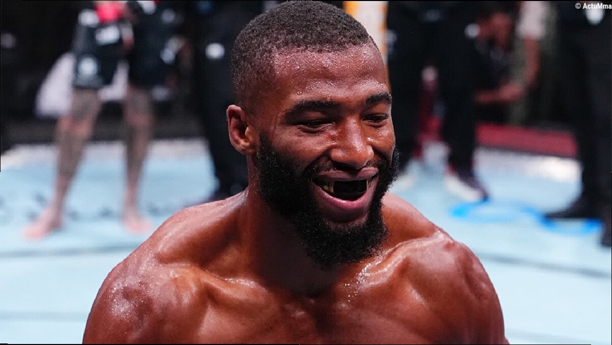Après Dan Hooker, Axel Sola veut voir Salahdine Parnasse face à une légende de l'UFC