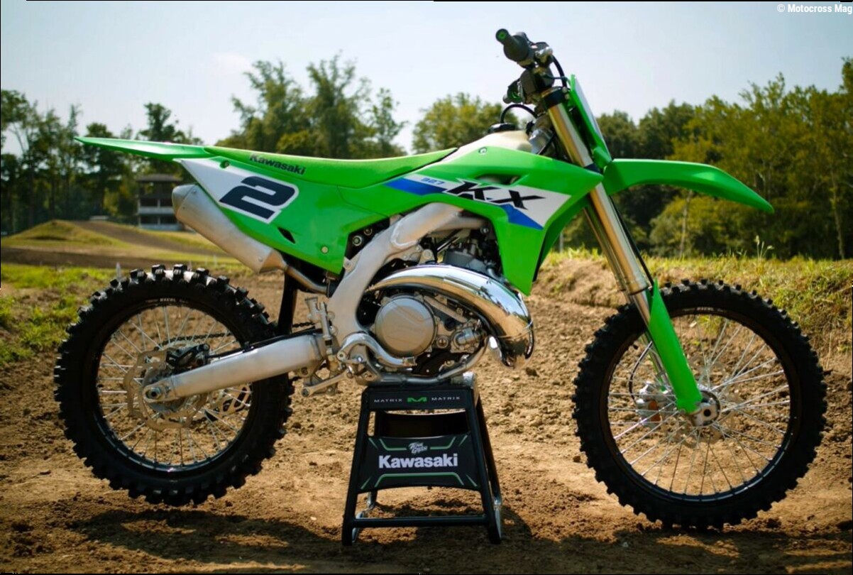 Vidéo : la KX 327X en action !