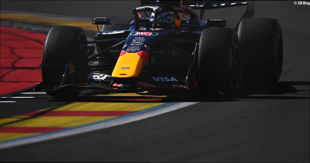 Verstappen mist aansluiting met de top en rapporteert probleem, Antonelli voert veld aan