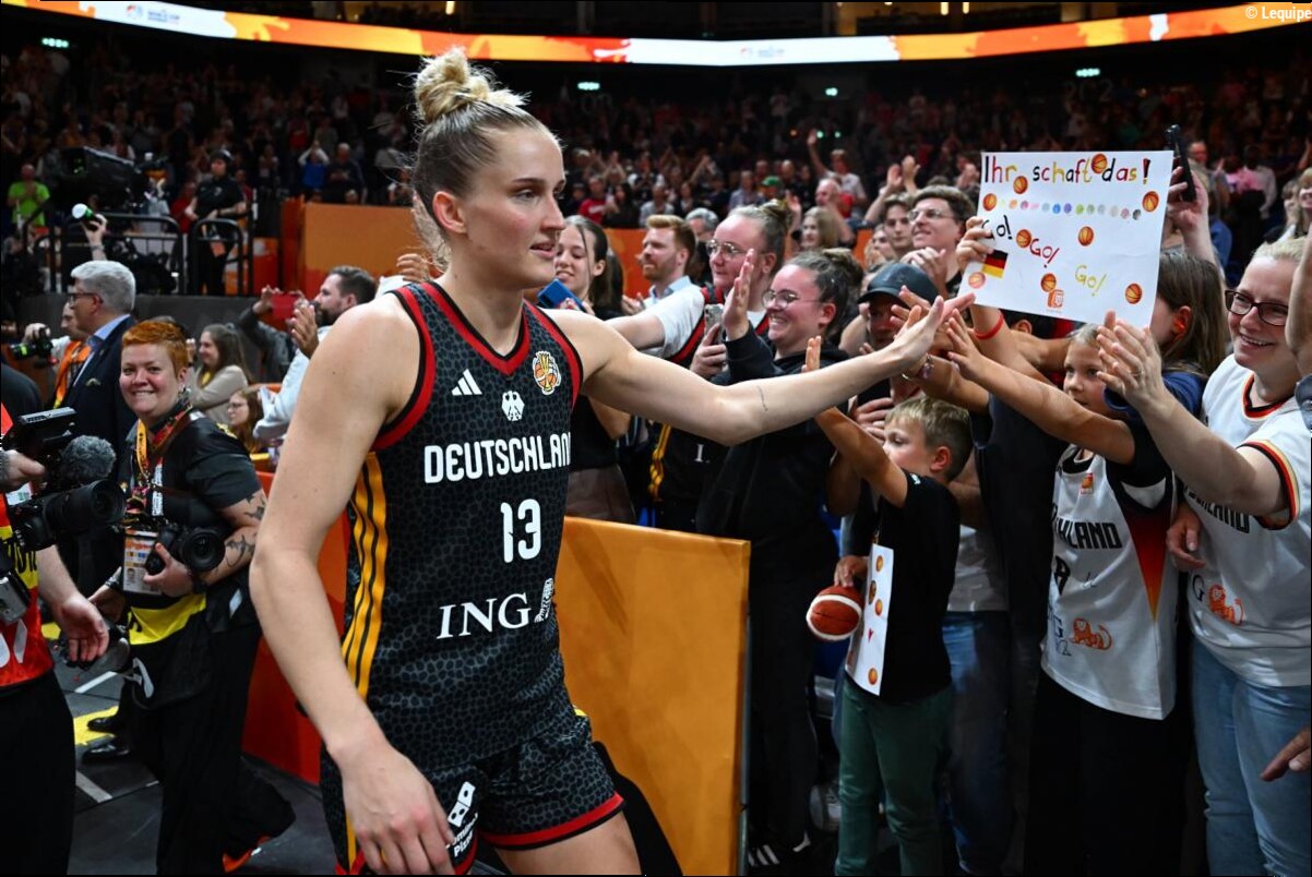 Portée par ses joueuses WNBA et un engouement sans précédent, l'Allemagne n'a pas peur de la France en demi-finales de sa Cou