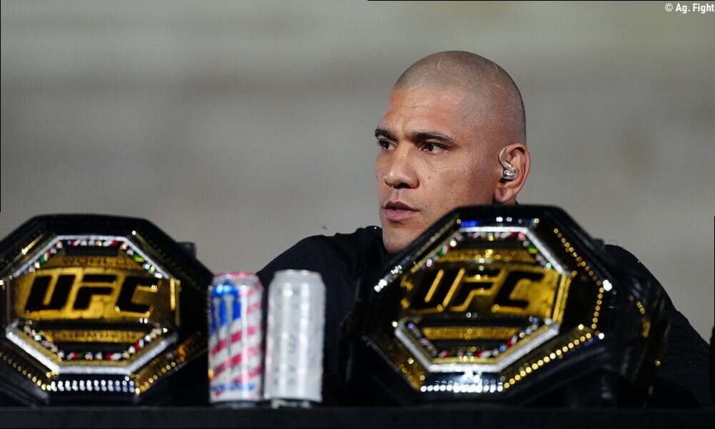 Ex-campeão duplo do UFC faz coro a críticas contra Poatan e ironiza: "Alex White"