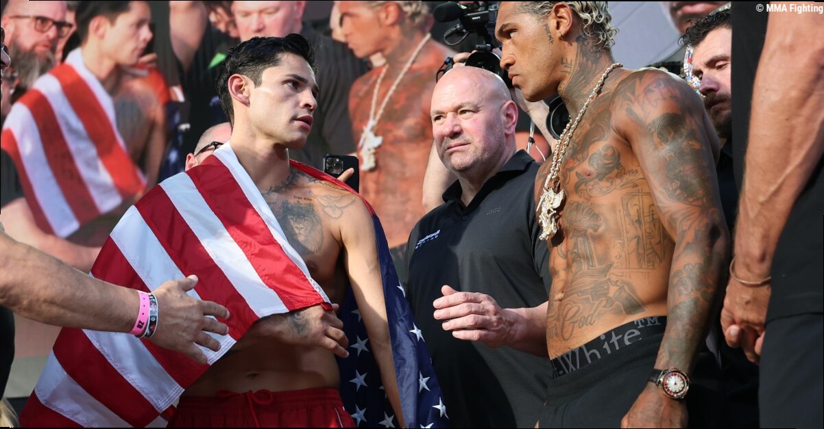 Ryan Garcia walks out with Rey Mysterio for final faceoff with Conor Benn