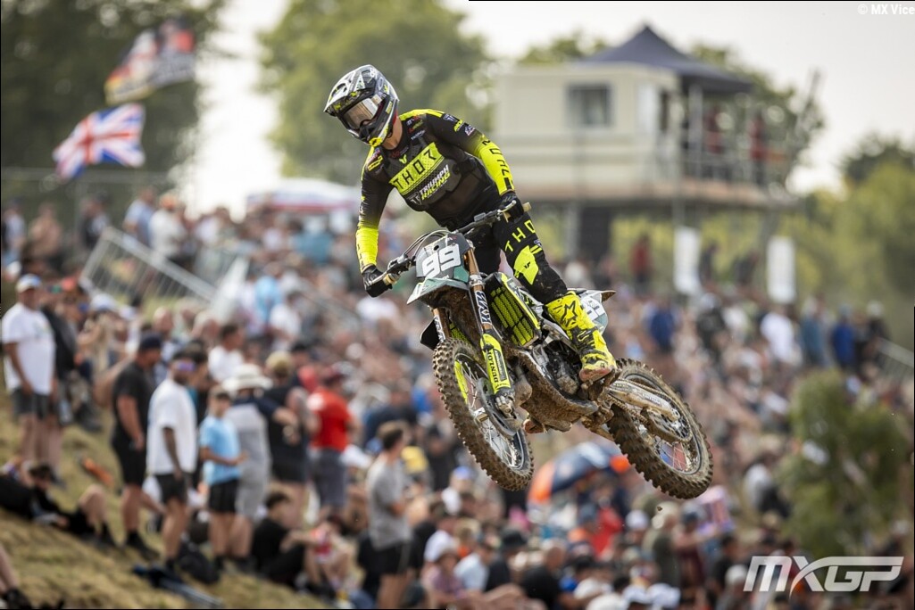 Guillem Farres wins MX2 qualifying race