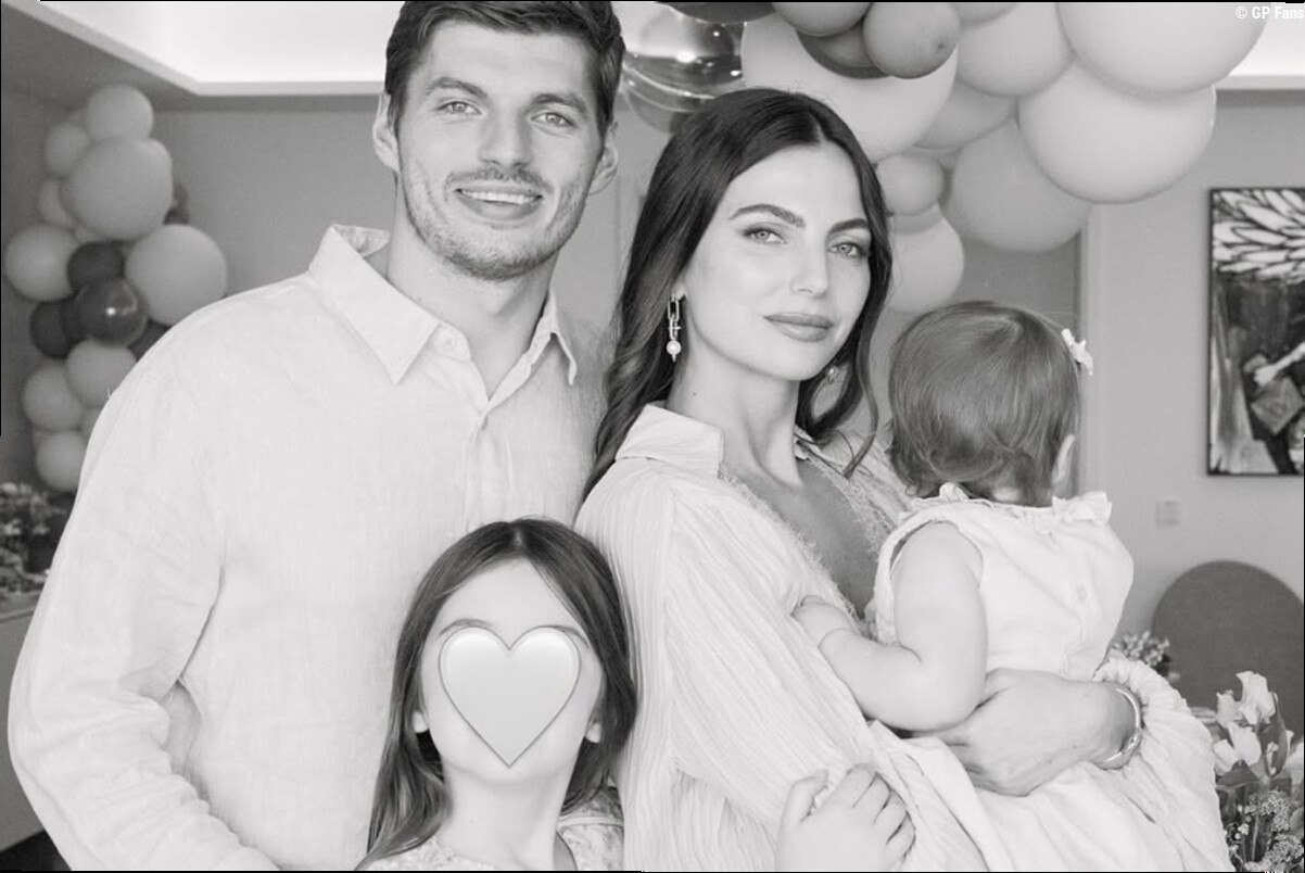 Verstappen wijst naar dochter Lily: "Hoop dat ze op een dag zwemster wordt"
