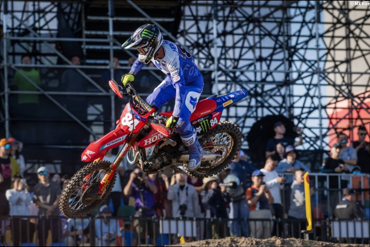 Jeffrey Herlings flawless in China