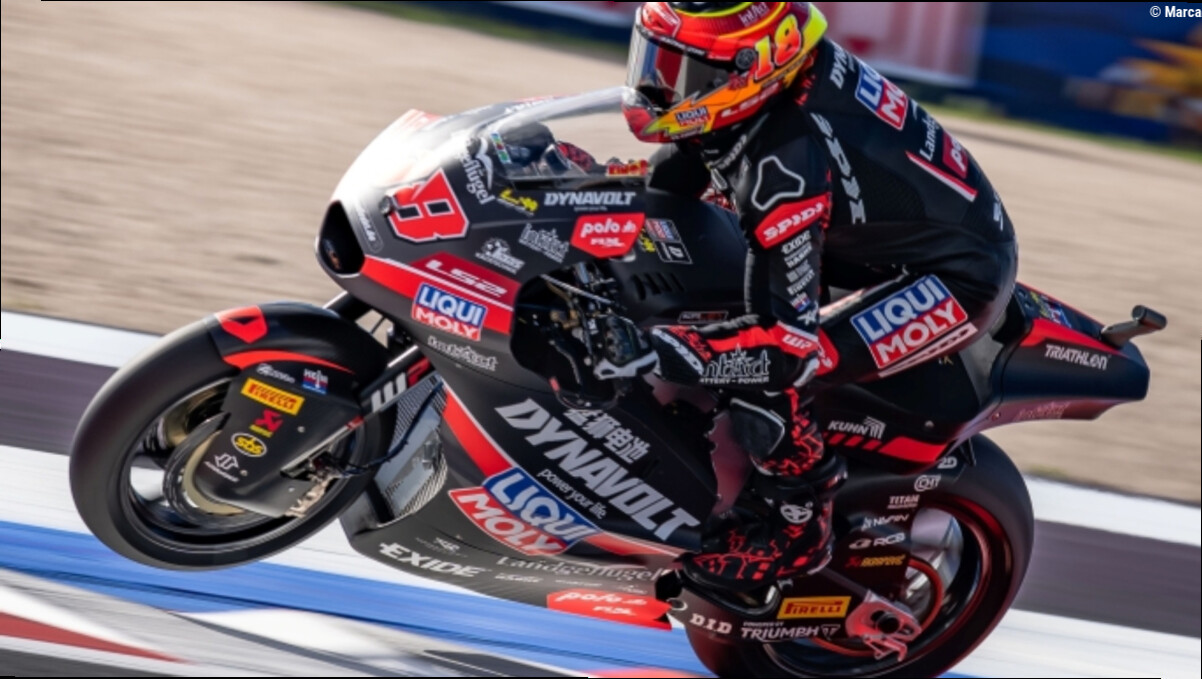 Manu González da un golpe al título de Moto2