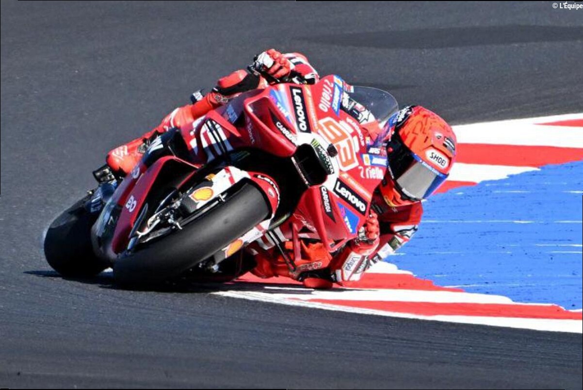 Marquez, de la tête et de l'épaule