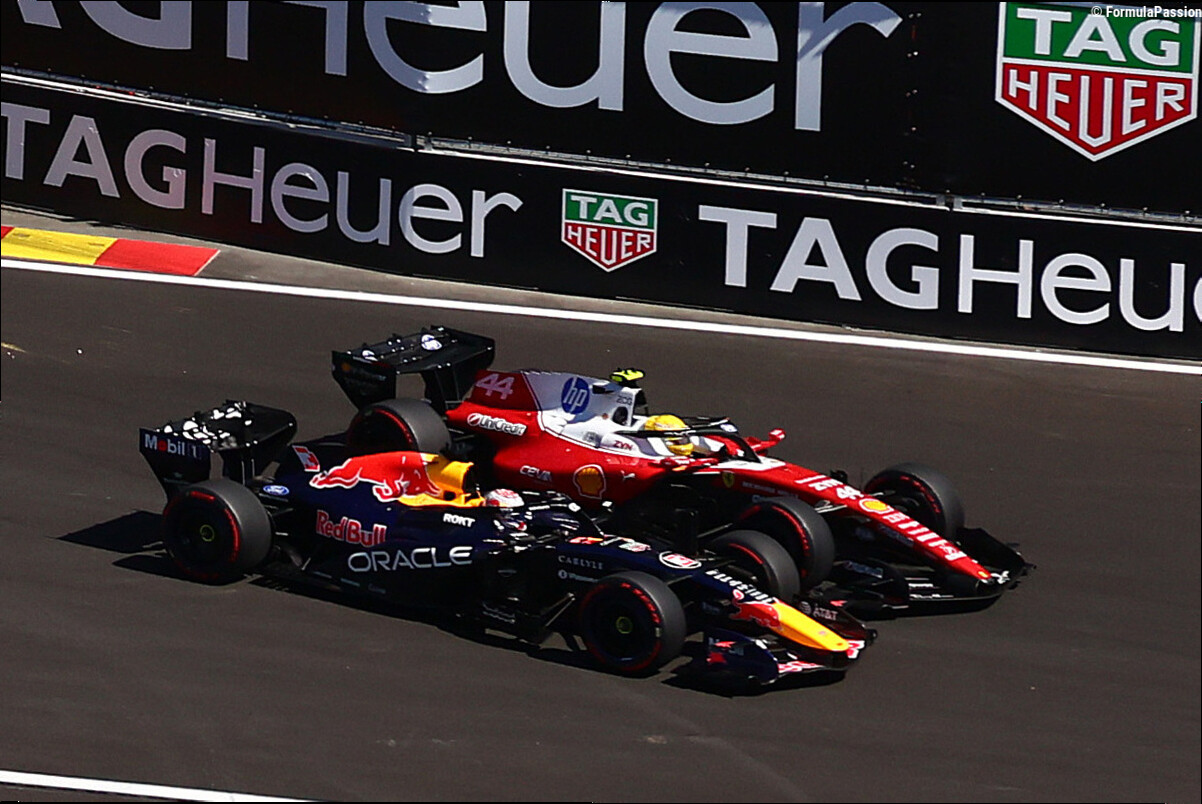Verstappen-Hamilton, solite scintille: "Se non fossi uscito di pista, Lewis mi avrebbe colpito"