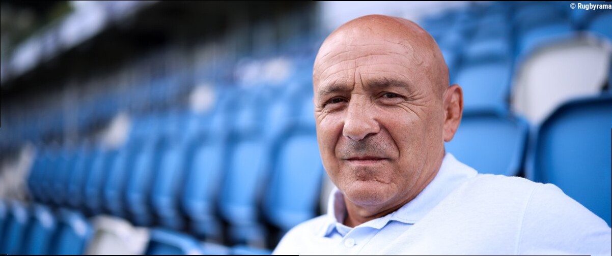 Top 14 - "On s'est tous loupés, point" : la relation avec Patat, les critiques, la saison ratée, ses passions, Laurent Traver