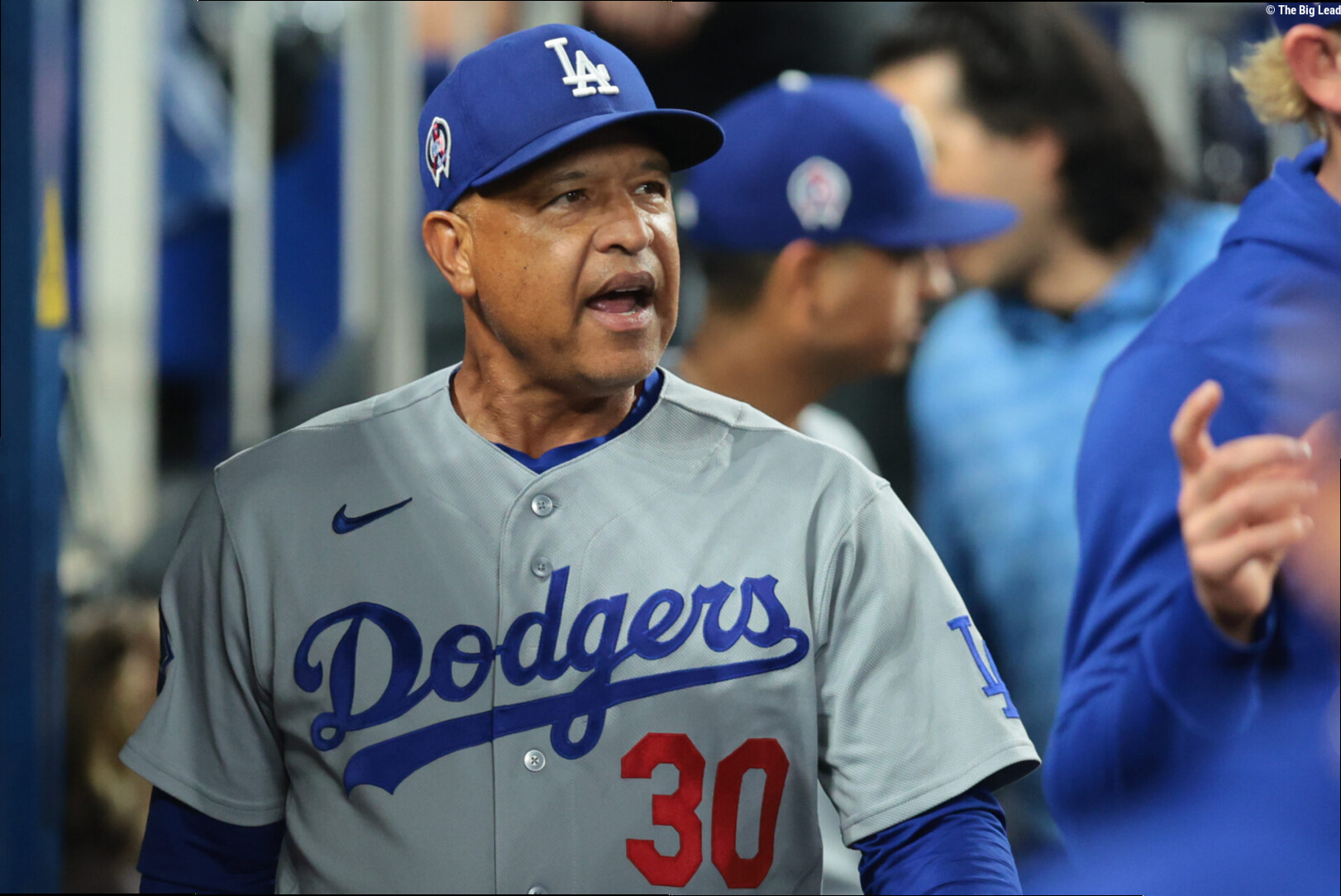 Dave Roberts challenges Dodgers to 'keep the blinders on' after MLB playoff berth