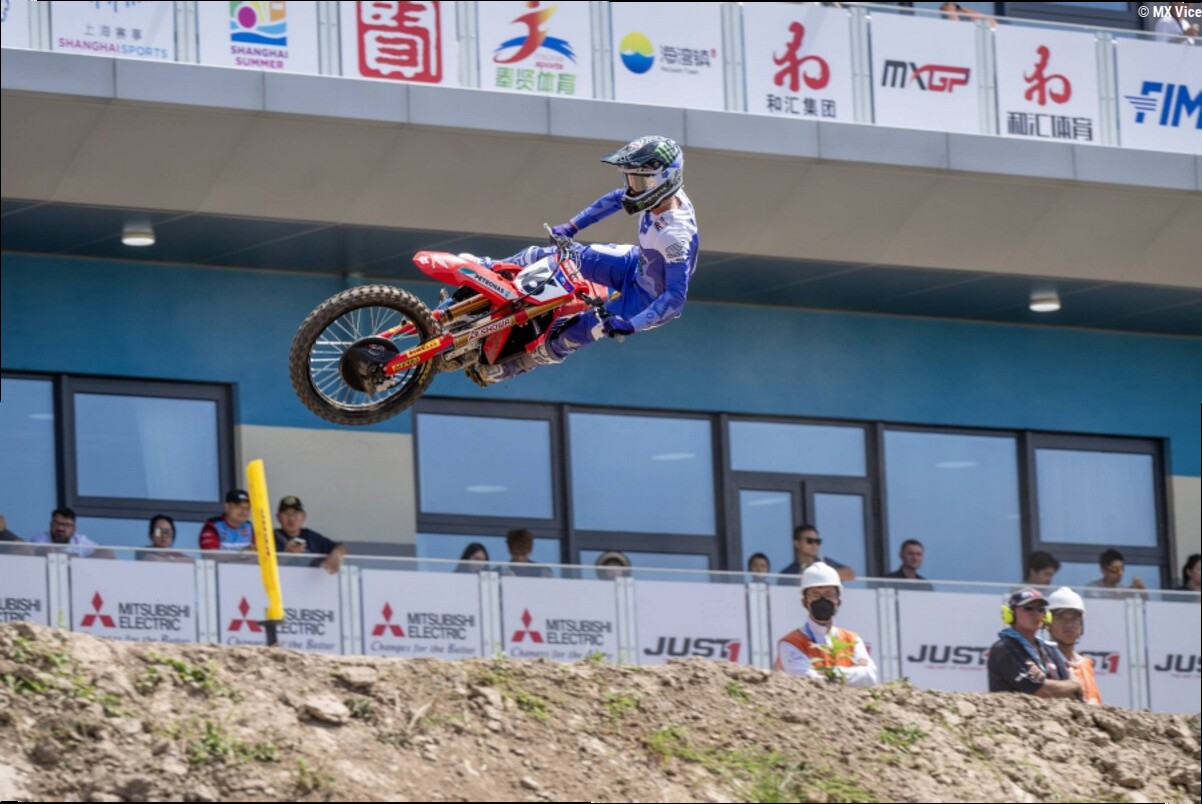 Tom Vialle on the podium in China despite stitches in his tongue