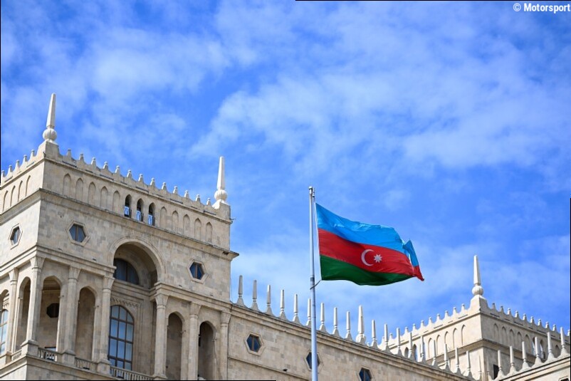 Warum findet das Formel-1-Rennen in Baku 2026 an einem Samstag statt?