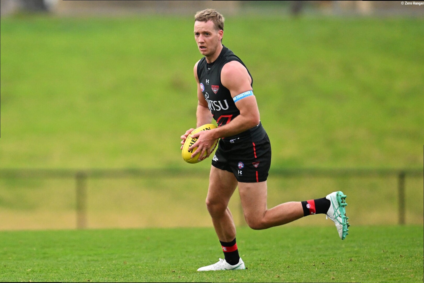 Contracted Essendon midfielder encouraged to explore options: AFL trade news