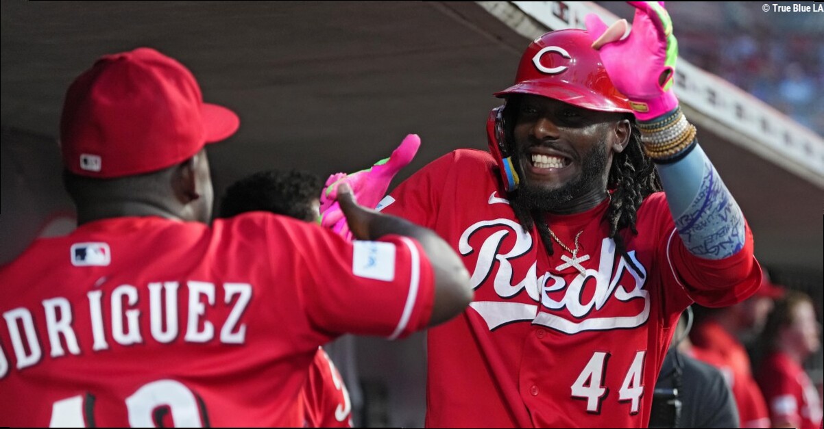 Reds stop Dodgers in their tracks in 6-2 defeat