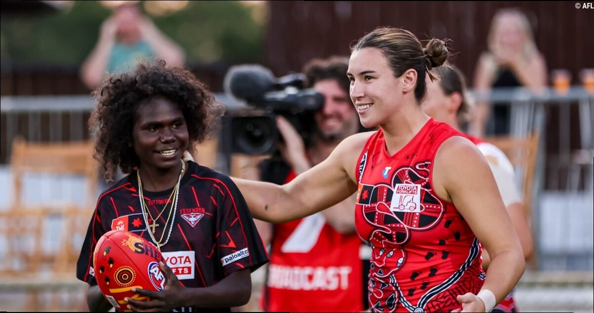 'Their eyes lit up': How the Bombers are helping to open doors for Tiwi talent