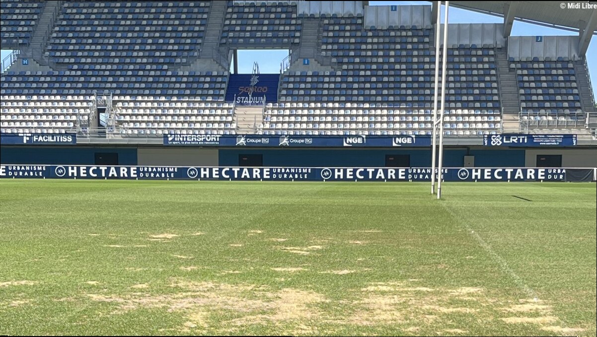 En attendant une nouvelle pelouse l'été prochain, le Septeo Stadium pourrait être mis au repos durant un mois après le match 
