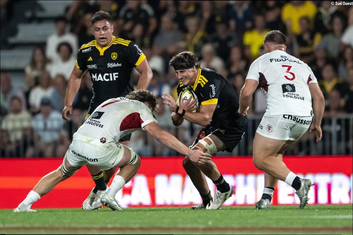 « Je suis le vrai supporter rochelais » : forfait, Oscar Jegou a vibré pendant le succès de son équipe à Toulon, comme un éch
