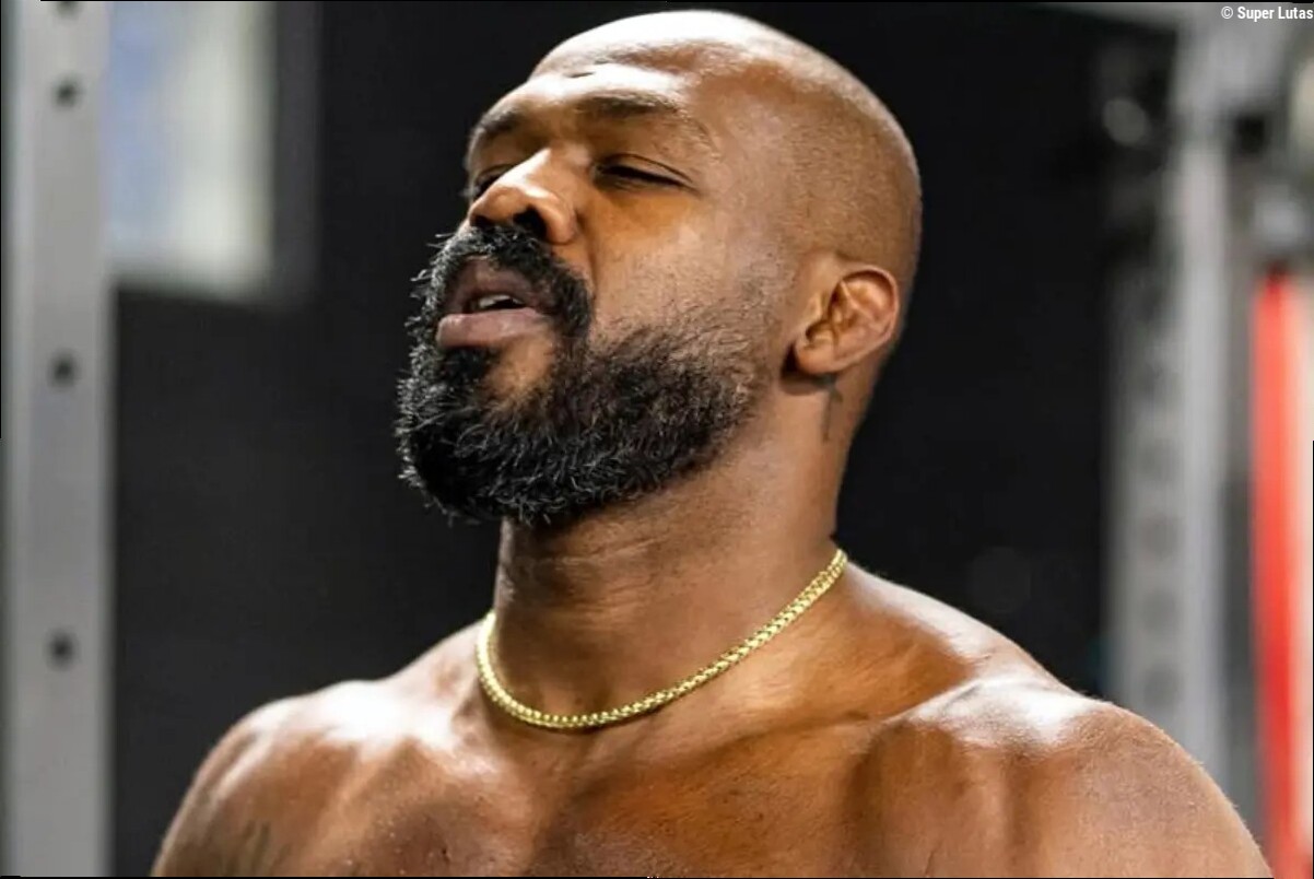 Ex-campeão escolhe o 'GOAT' do MMA e explica por que Jon Jones fica fora da disputa