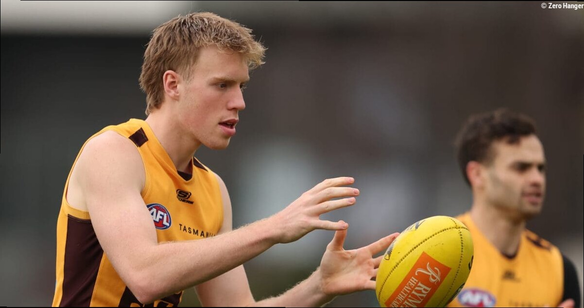 "They call him moneybuns": Hawthorn coach responds to rival's monster offer to young Hawk