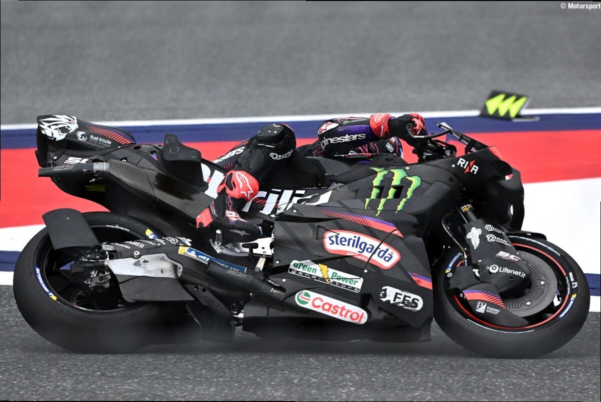 Bezzecchi casi se queda fuera de la Q2 en Austria: "Me líe con la bandera roja"
