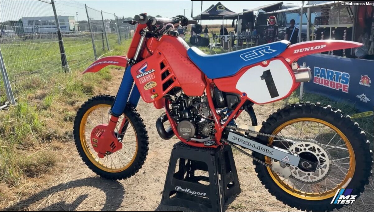 Vidéo : une Honda 250 CR de 1986 sur le motocross AMPL de Gesves